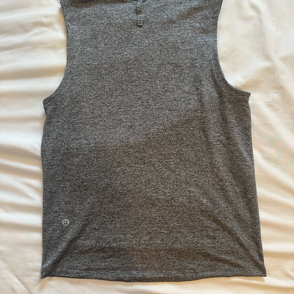 Lululemon Gray Sleeveless Athletic Top size 0